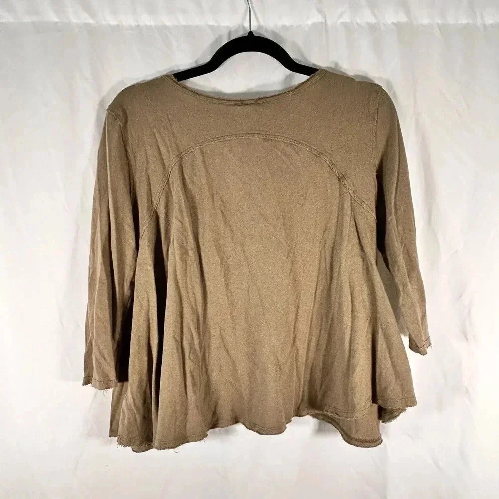 We the Free Blouse Women's Small Green Round Neck Partial Wrap 3/4 Sleeve - Picture 9 of 11
